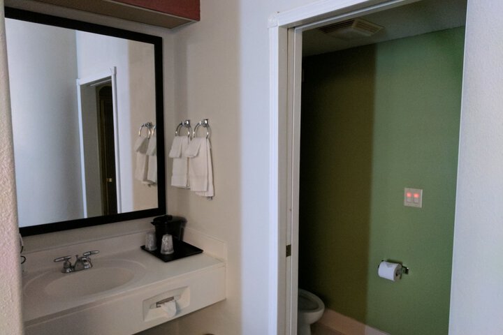 Room 47 of 59