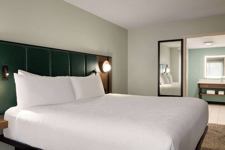 Wingate by Wyndham Green Bay / Airport