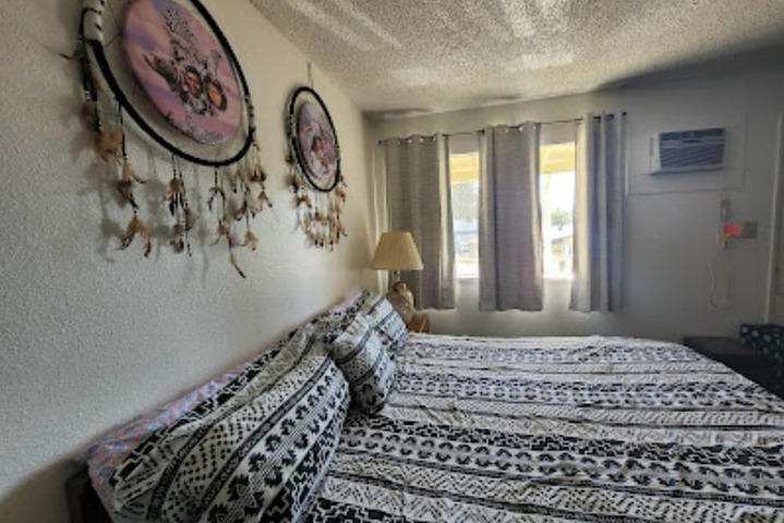 Columbia Inn Motel CA 49