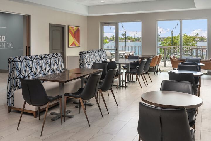 Holiday Inn Express Miami Airport Blue Lagoon Area by IHG