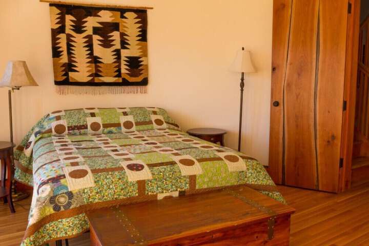 Room 8 of 25