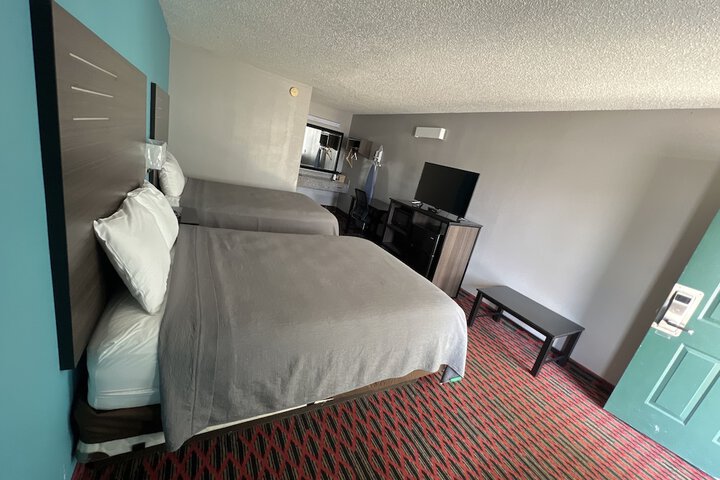 Room 11 of 20