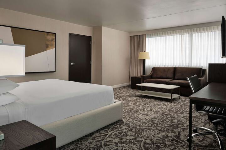 Room 50 of 92