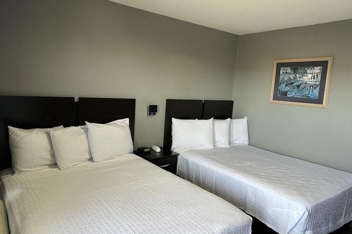 Room 18 of 54