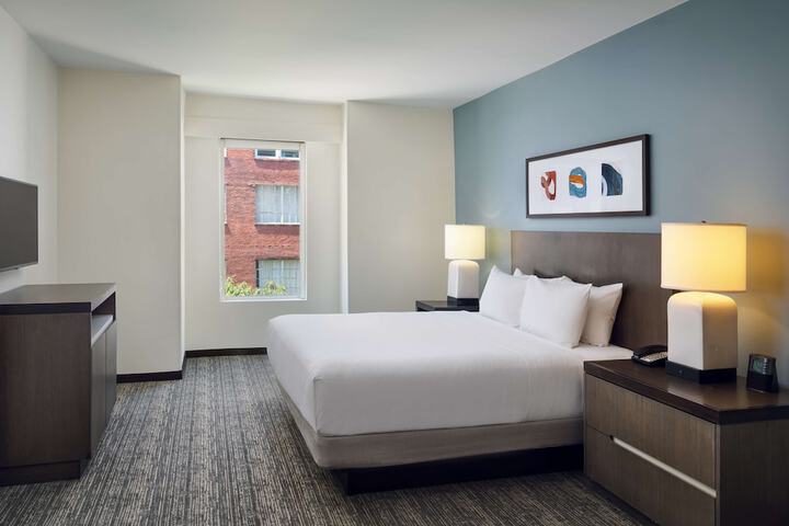 Hyatt House Atlanta Downtown