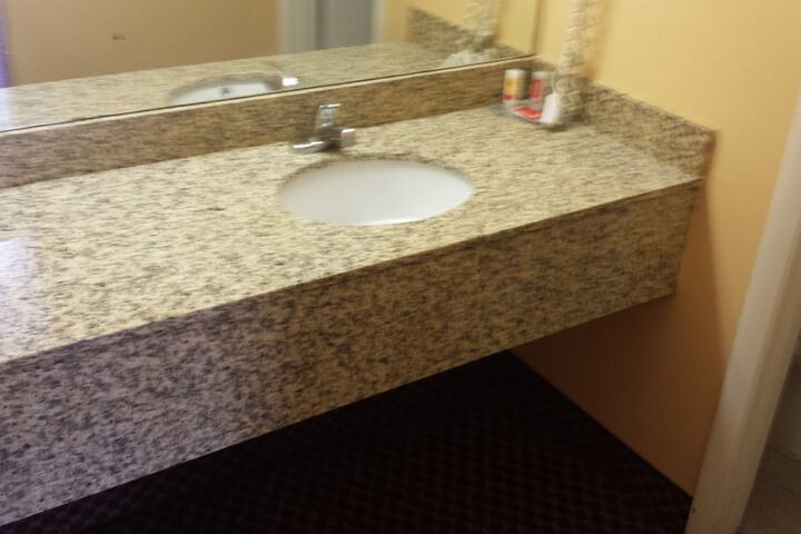 Room 17 of 27