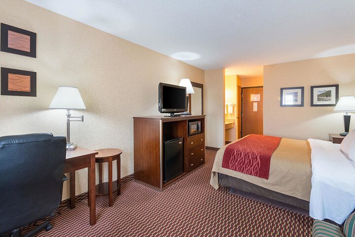 Room 6 of 19