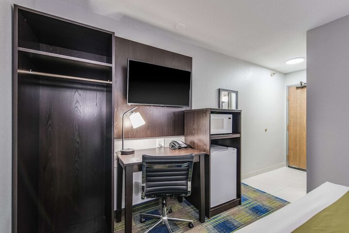 Room 30 of 45