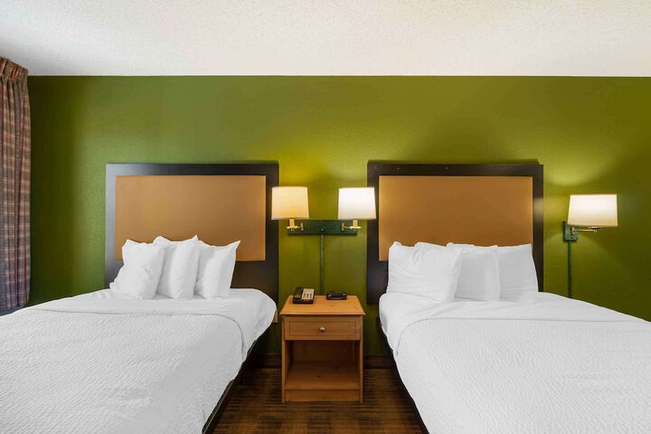 Room 20 of 32