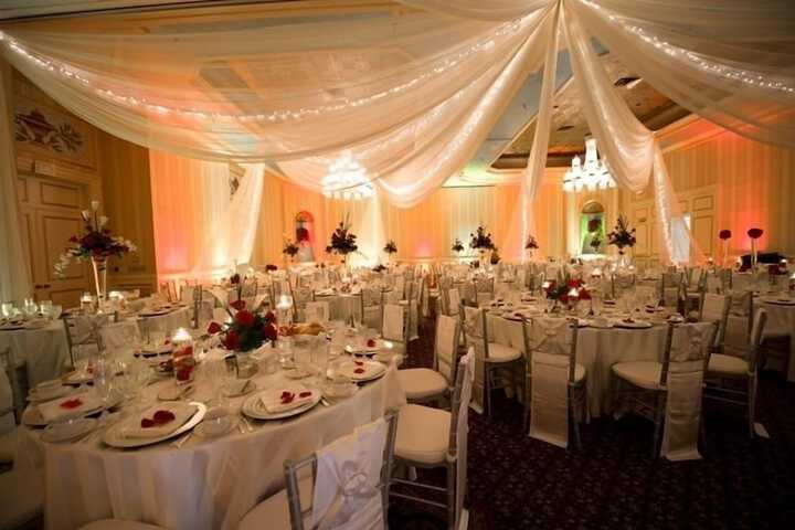 Ballroom/Hall 56 of 61