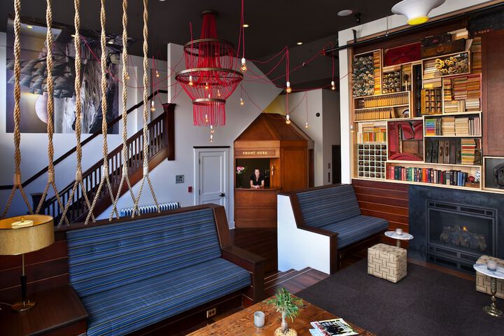 Commodore Hotel