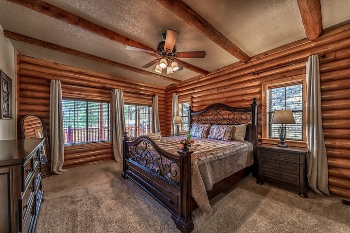 Room 27 of 41