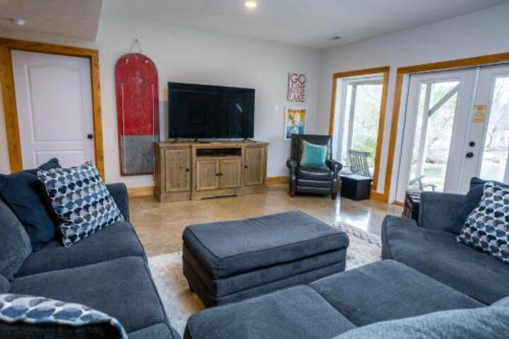 Lake Rider Cabin