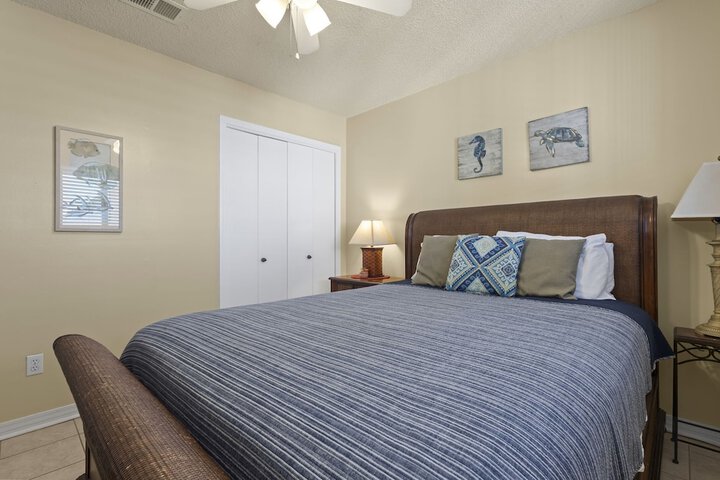 Room 17 of 31