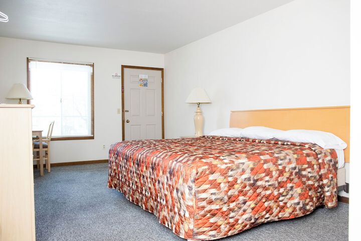 Room 30 of 42