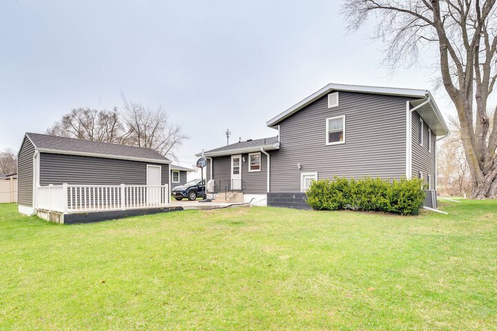 Clear Lake Vacation Home Rental - Pet Friendly!