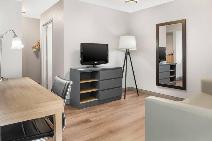 Country Inn & Suites by Radisson Georgetown, KY