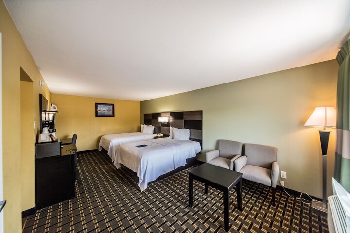 Relax Inn & Suites