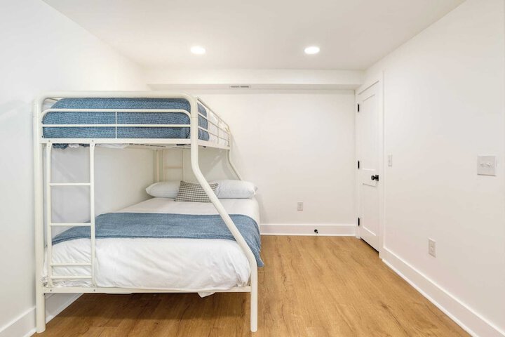Lumie by Avantstay 5BR Ranch w / Firepit + Patio