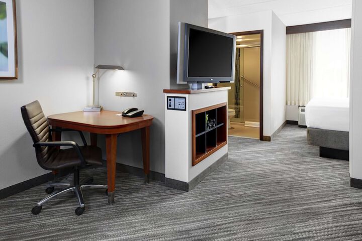 Room 19 of 42