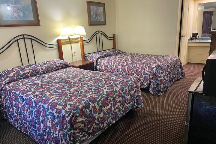 Room 12 of 19