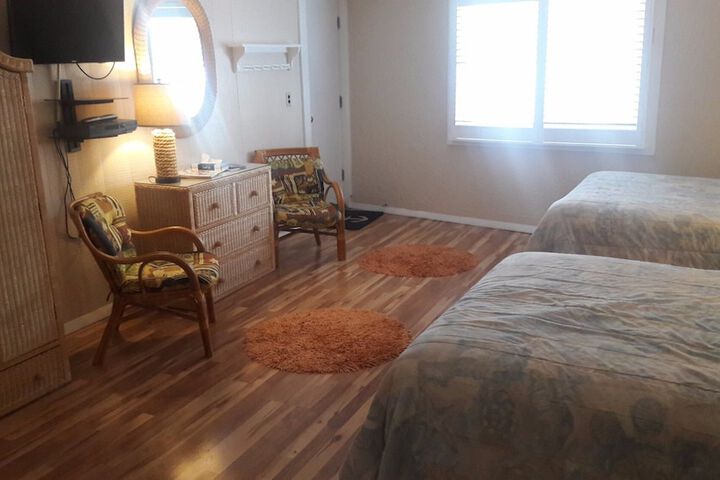 Room 183 of 231