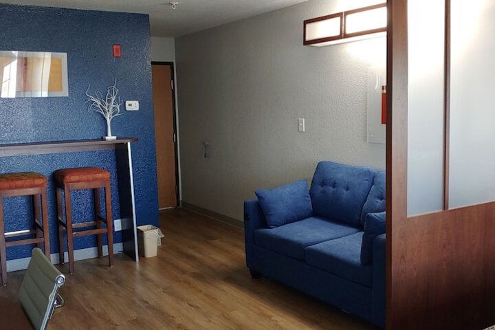 Room 17 of 21
