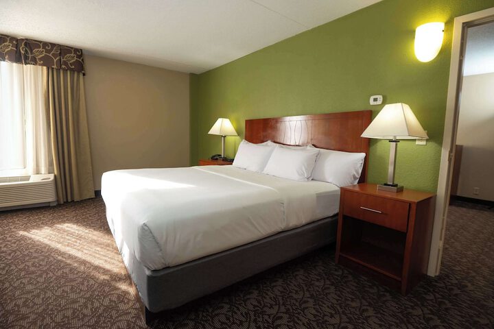 Room 16 of 23