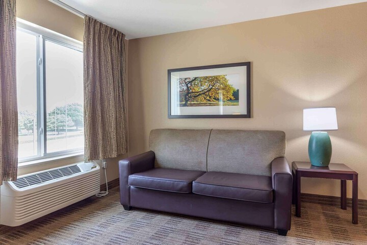 Extended Stay America Suites Edison Raritan Center