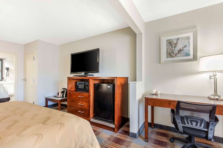 Room 20 of 29