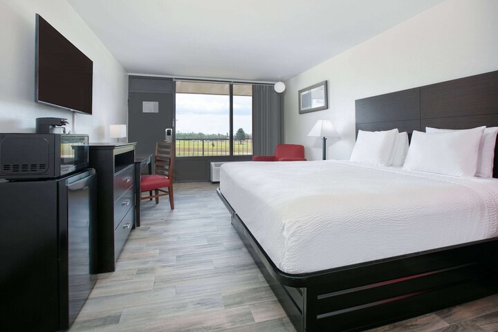 Ramada by Wyndham Diamondhead I-10 / Gulfport