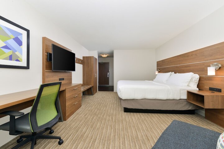 Holiday Inn Express & Suites Ogallala by IHG