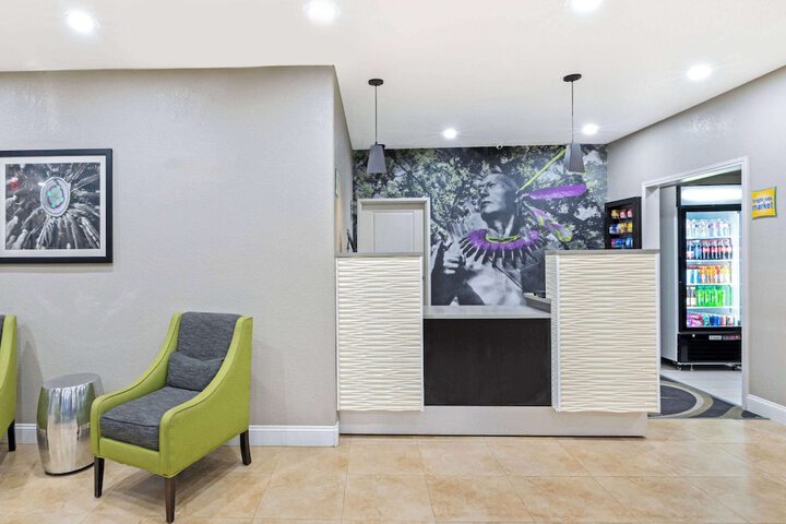 La Quinta Inn & Suites by Wyndham Ada
