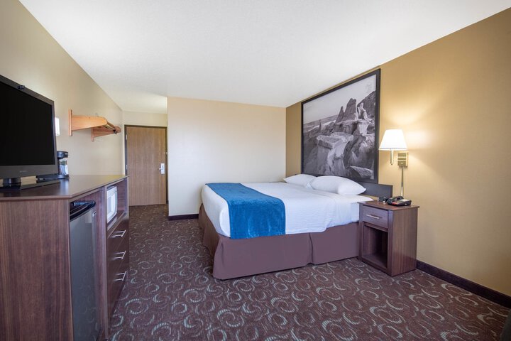 Room 10 of 21