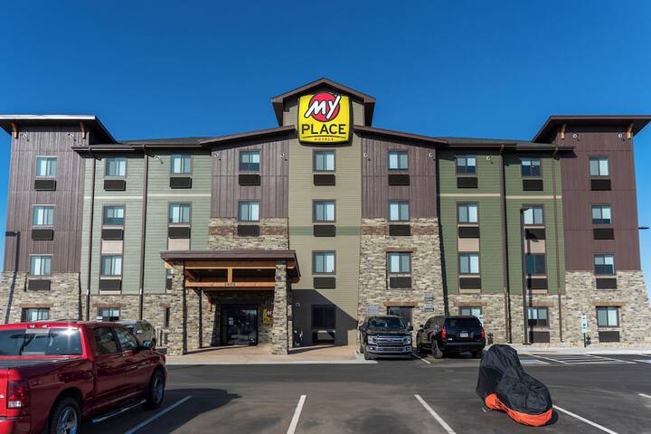 My Place Hotel - Watertown SD