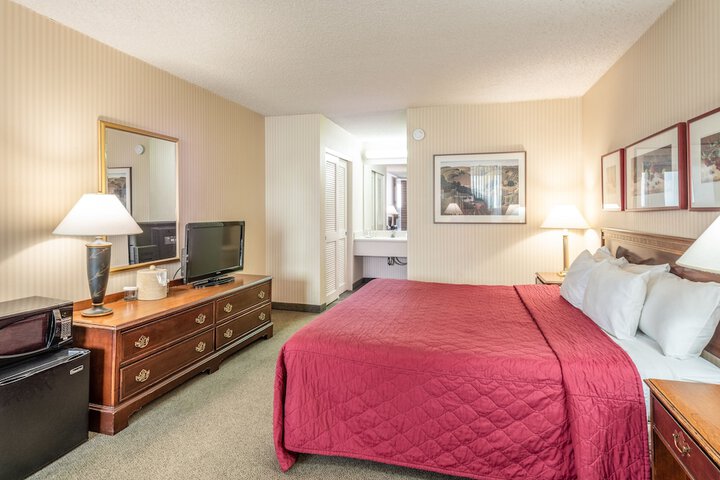 Room 16 of 34