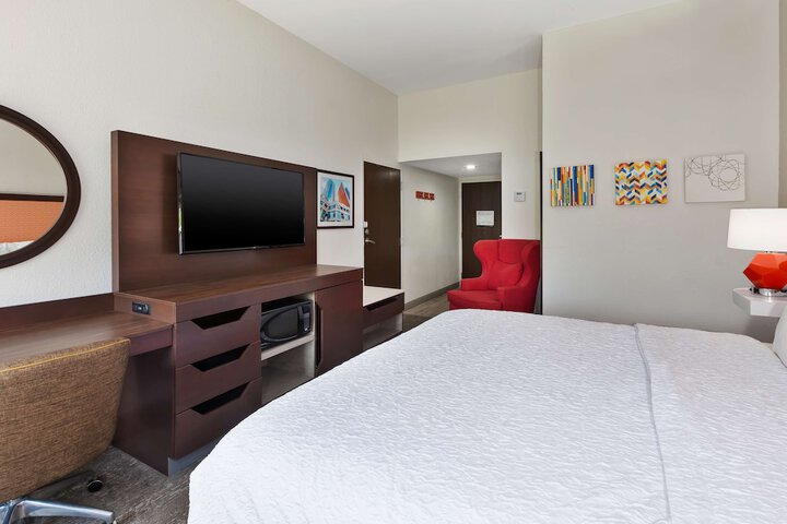 Room 32 of 45