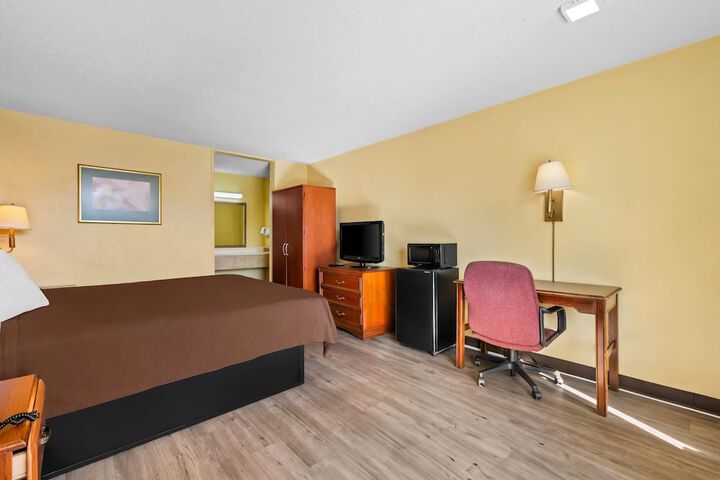 Rodeway Inn Monroe