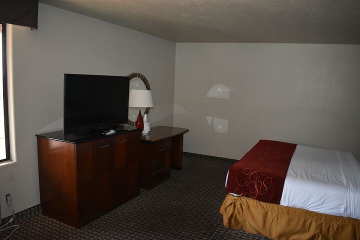 Room 12 of 36