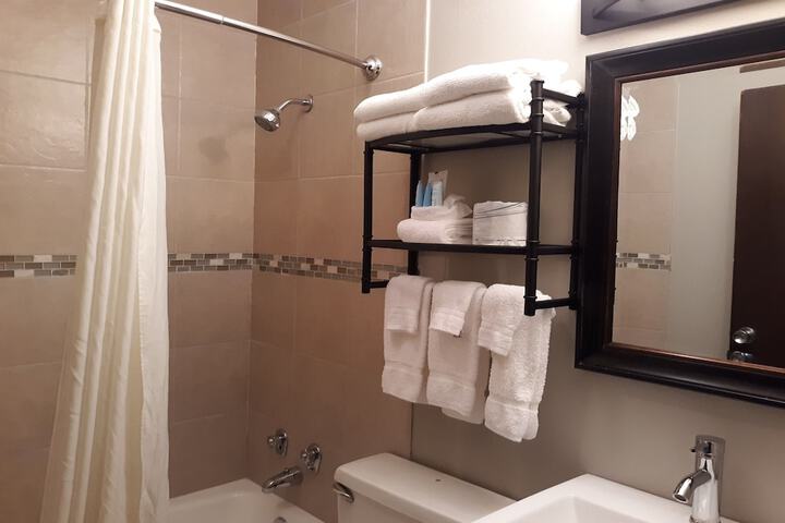 Room 43 of 76