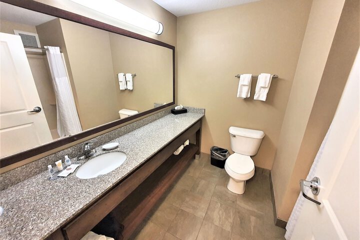 AmeriVu Inn and Suites - Chisago City
