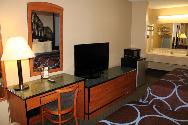 Room 11 of 26