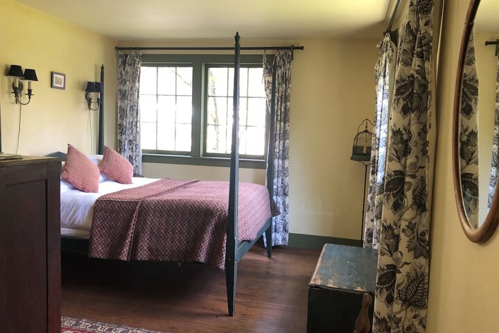 Room 26 of 45