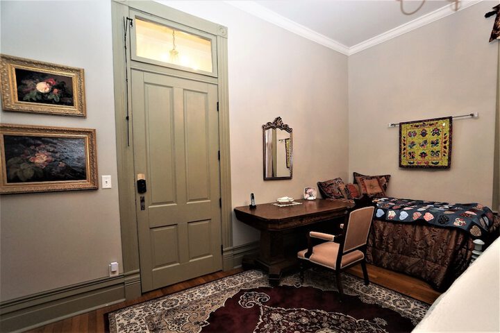 Room 20 of 73