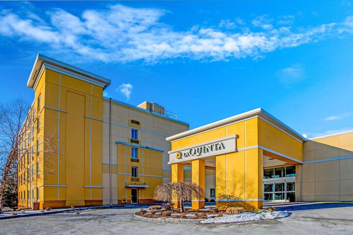 Hotel 5 of 69