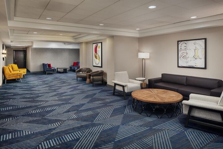 DoubleTree by Hilton Hotel & Suites Pittsburgh Downtown