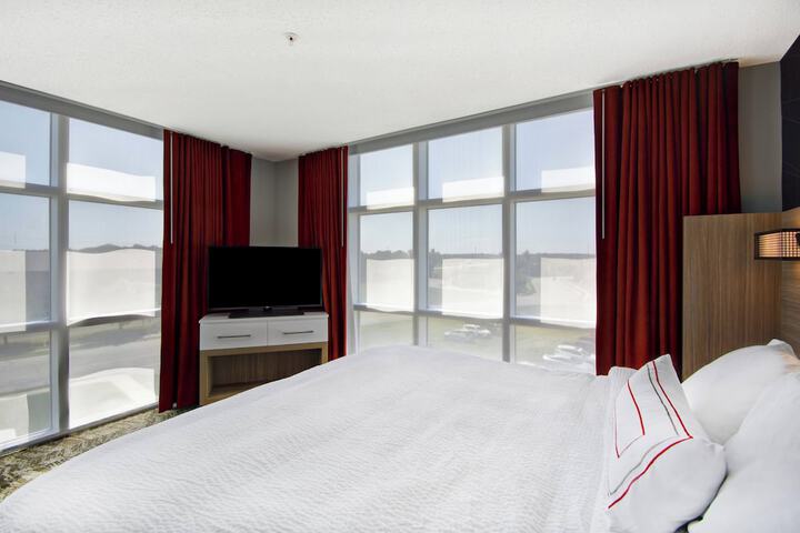 SpringHill Suites by Marriott Indianapolis Airport / Plainfield