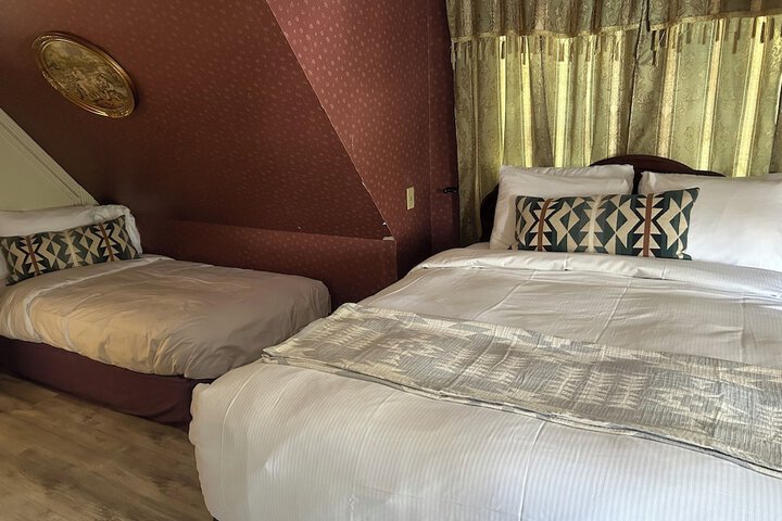 Arrowhead Lake Inn