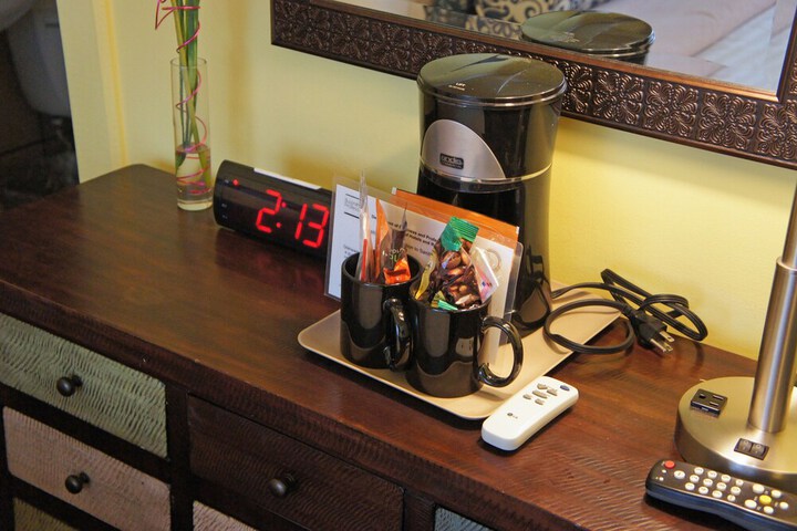 Breakfast/Coffee Service 34 of 44