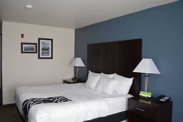 Room 25 of 41